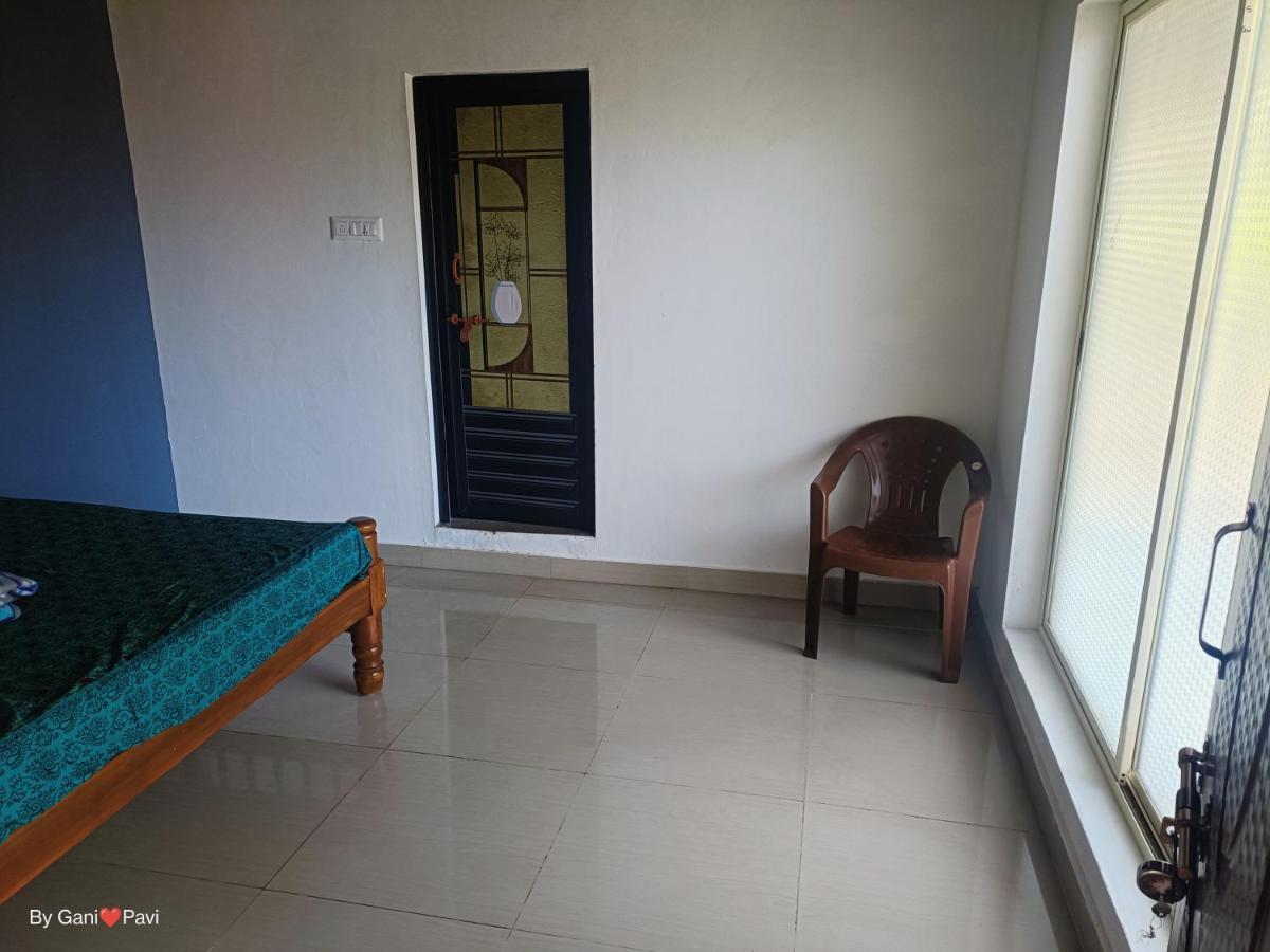 Golden Wings Cafe Hotel Gokarna  Exterior foto